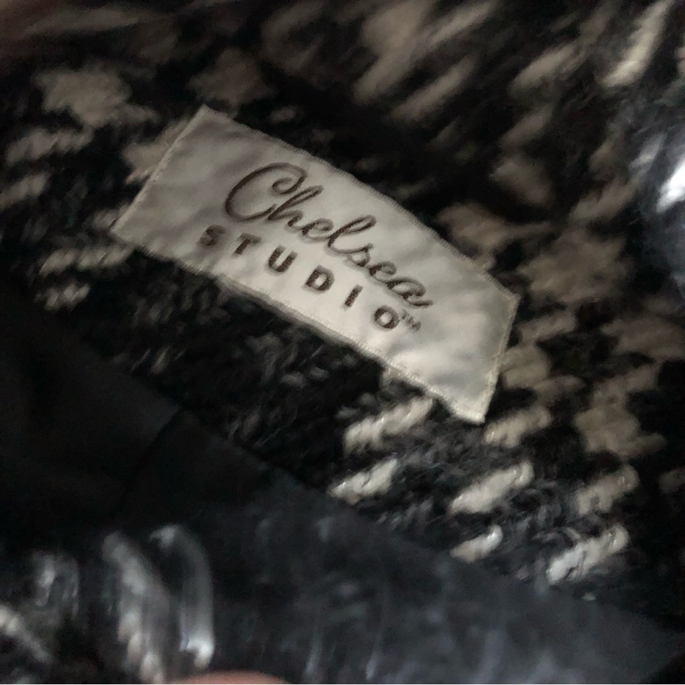 Beautiful Houndstooth Coat With Partial Sweater S… - image 7